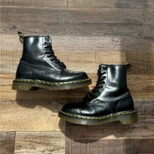 Doc Martens 1460 Women’s Smooth Leather Lace Up Boots